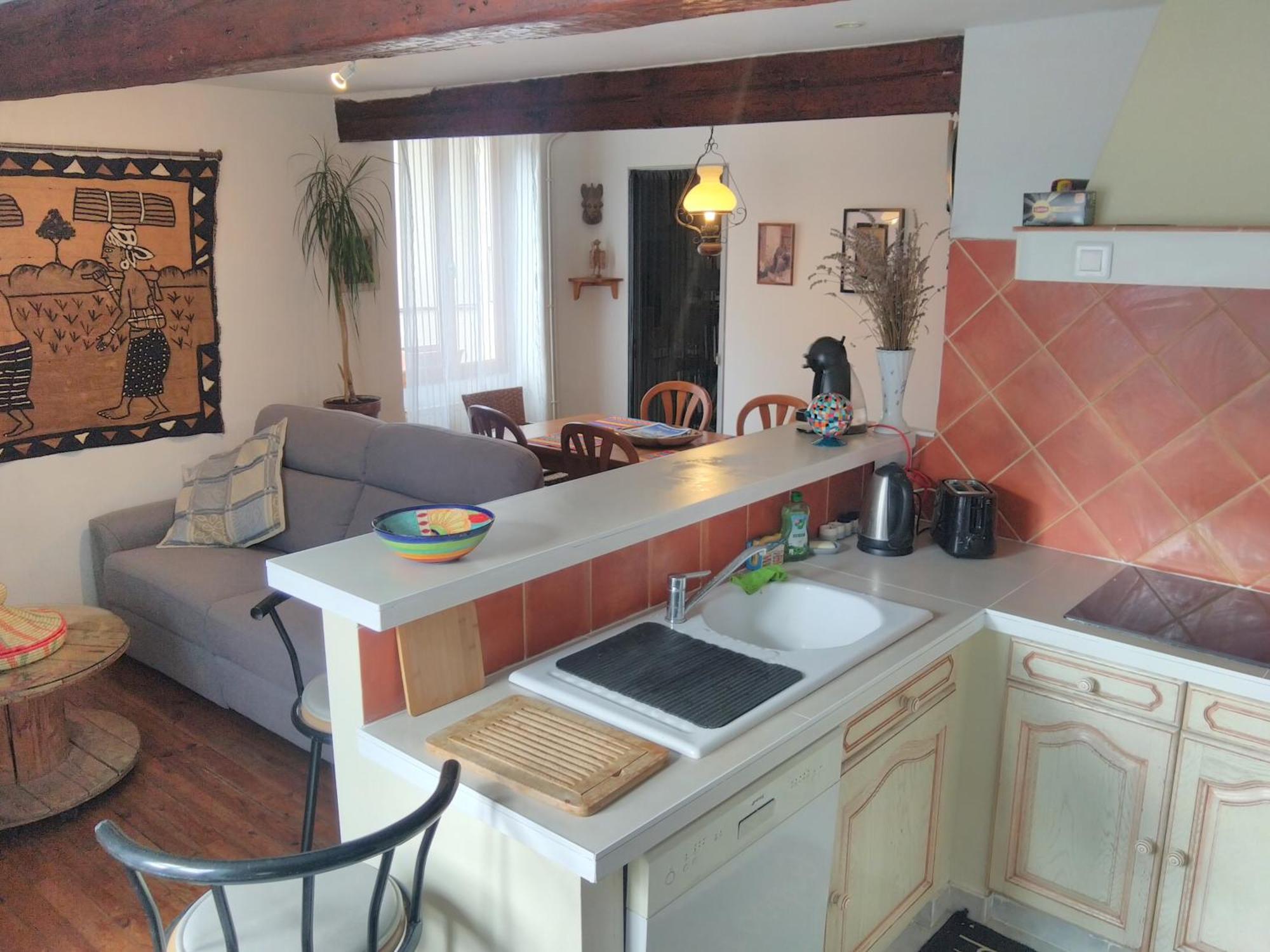 Romans-sur-Isère, maison de rue en centre ancien Extérieur photo